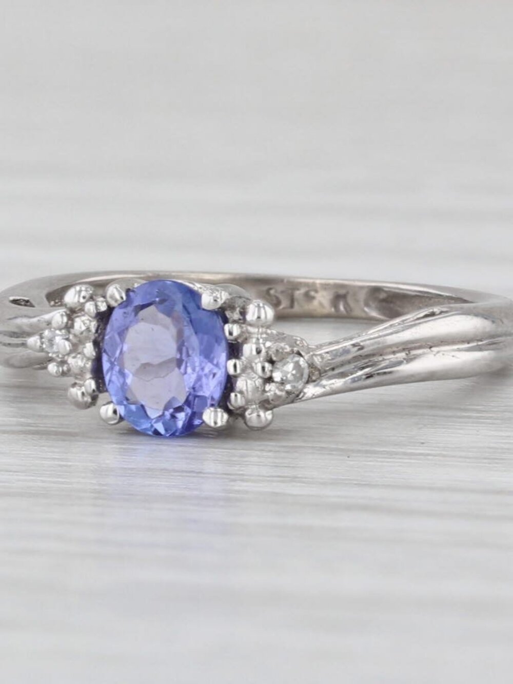 0.30ct Tanzanite Diamond Ring 10k White Gold Small Size 3.25
